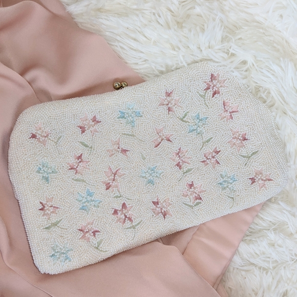 Handbags - 50s Style Beaded Clutch Purse
